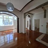Piata Unirii, Calea Calarasilor, proprietar, vand casa P+M, 4 camere